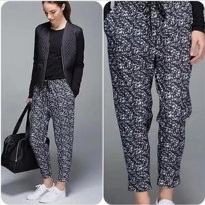 Lululemon Jet Crop Pant In Shimmy Size 12